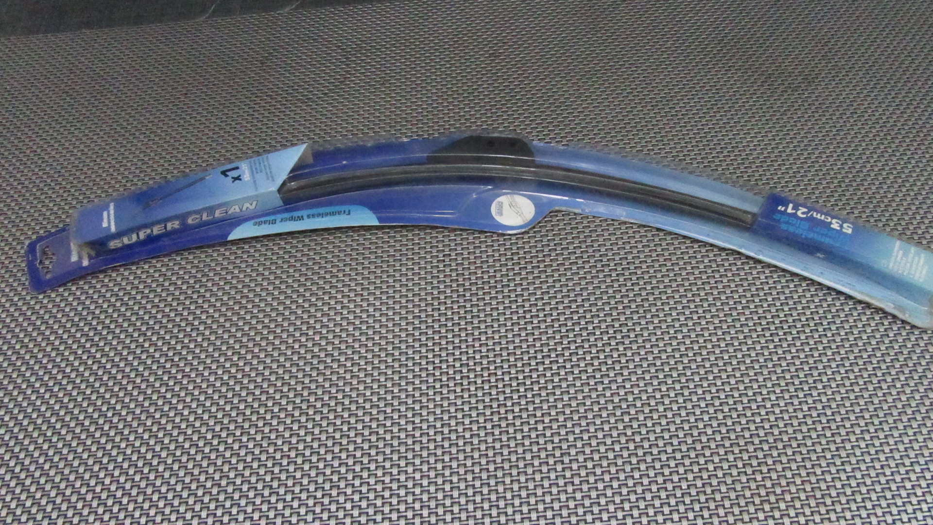 - SPAZZOLA TERGICRISTALLO PER AUDI 80 - 100 - 200 - BMW COUPE 3 - JAGUAR XJ EXECUTIVE DAL 97 - VOLVO 440 460 PER VEDI MODELLO DA IMMAGINE - CM 53 - IMPORTANTE! PRIMA DI ORDINARE - CONFRONTA LE IMMAGINI ED ASSICURATI CHE SIA COMPATIBILE CON LA TUA VETTURA MARCA RICAM ACCESSORIES FONDO DI MAGAZZINO 34067 - C5+