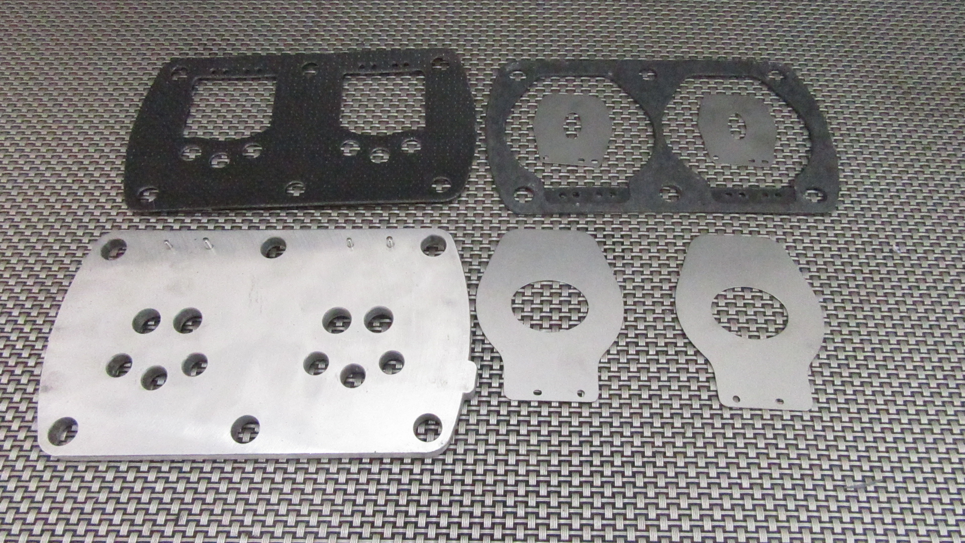 065102 KIT PIASTRA COMPRESSORE ADATTABILE FIAT 330/35 - ASTRA - IMPORTANTE! PRIMA DI ORDINARE - CONFRONTA LE IMMAGINI ED ASSICURATI CHE SIA COMPATIBILE CON IL TUO MEZZO MARCA ORIGINALE DELL'EPOCA ( RIF. CODICE 76493737006 ) FONDO DI MAGAZZINO 34540 - A11-