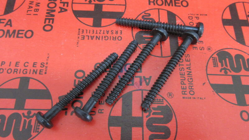 - 5 pz vite AUTOFILETTANTE PER FISSAGGIO PARTI INTERNE VETTURA originali PER ALFA ROMEO EPOCA Ø MM 4X48 - MISURE: - DIAMETRO Ø mm 4 x 48 CIRCA - PER APPLICAZIONI VARIE - CONFRONTA LE IMMAGINI ED ASSICURATI CHE SIA COMPATIBILE CON IL TUO MEZZO MARCA ORIGINALE ALFA ROMEO FONDO DI MAGAZZINO 35746 - E22