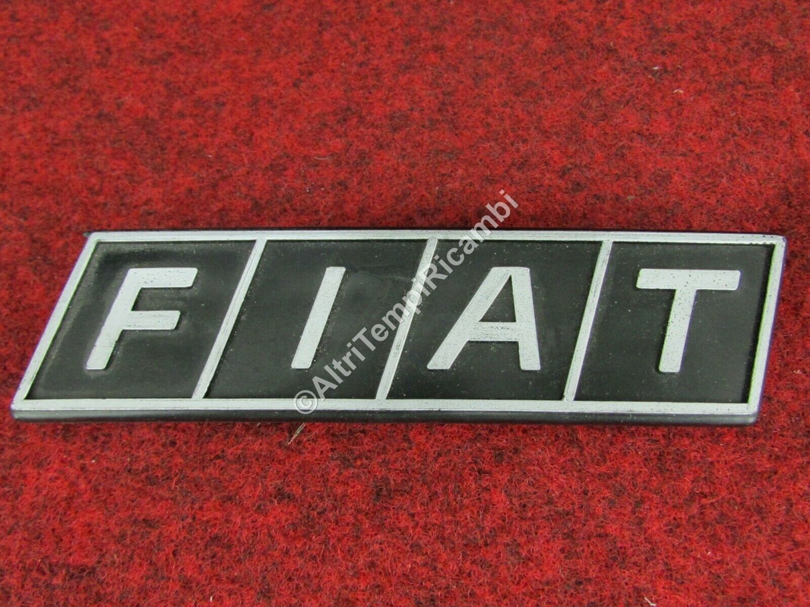 LOGO STEMMA EMBLEMA FREGIO FIAT – Altri Tempi Ricambi